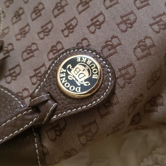 NWOT, Dooney & Bourke Handbag & Small Wallet - Picture 4 of 8